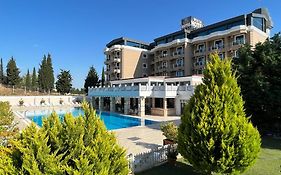 Premier Vista Hotel